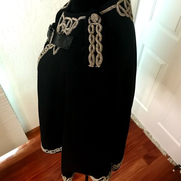 ALEXANDER MCQUEEN BLACK WOOL CAPE - Picture 7 of 12